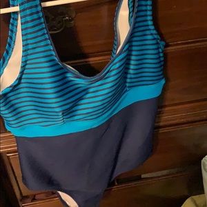 Lands end tank suit underwire bra size 12